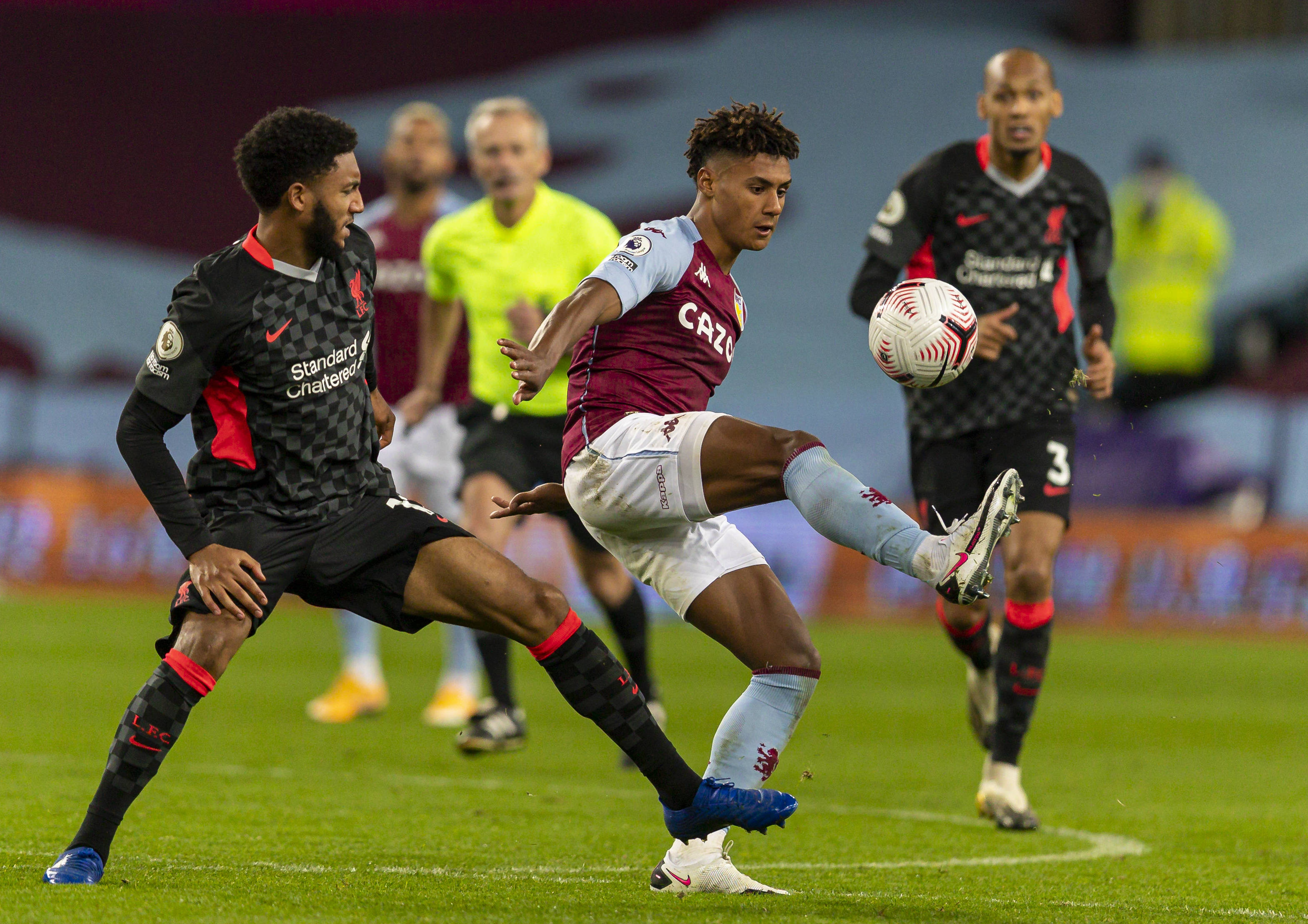 孙颖莎和王 孙颖莎和王