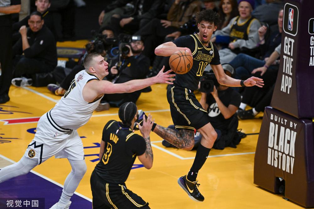 它更是对天 它更是对天