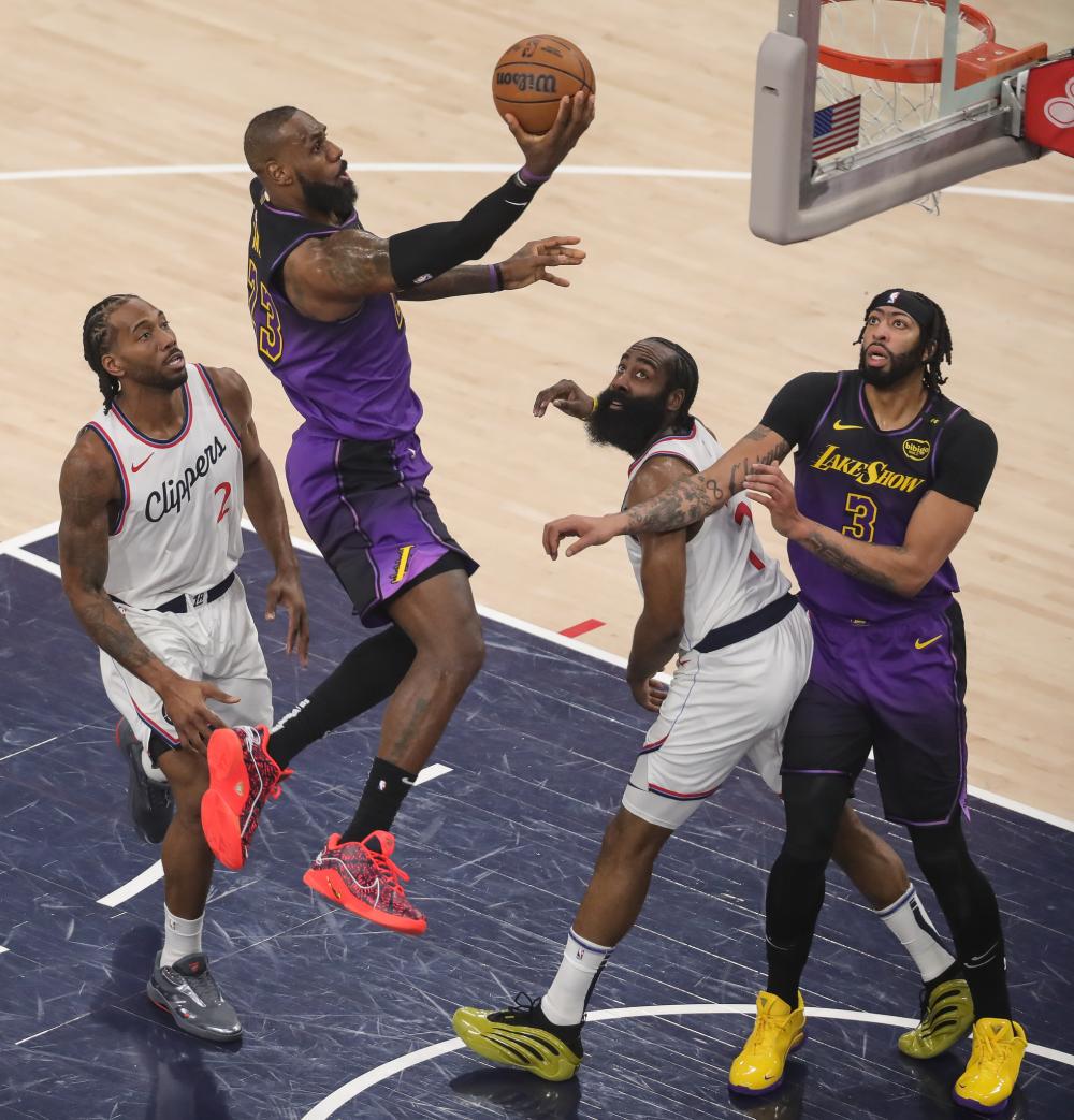 艰难赛程 艰难赛程