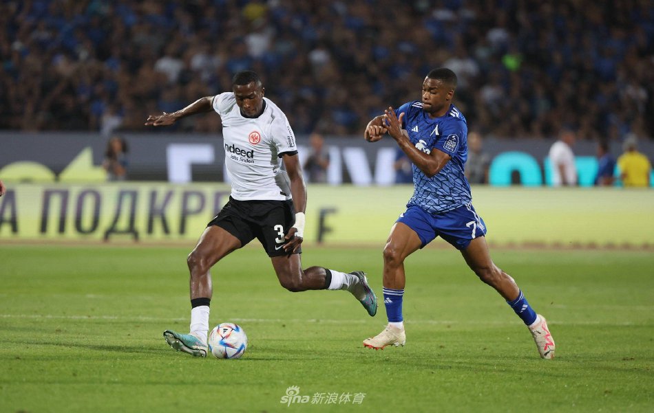 在防守端 在防守端